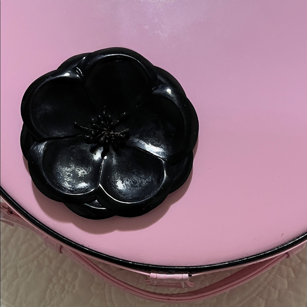 Pink Round Cosmetic/ Storage Box with Black Flower Accent - Picture 2 of 7